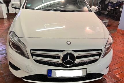 Mercedes-Benz A 180 77.493 km 15.900 &euro; Wuppertal 42115