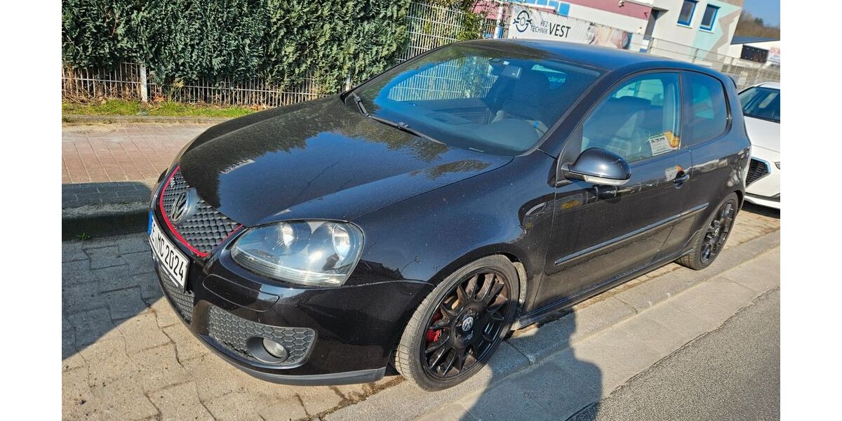 VW Golf 277.000 km 3.400 &euro; Marl 45768