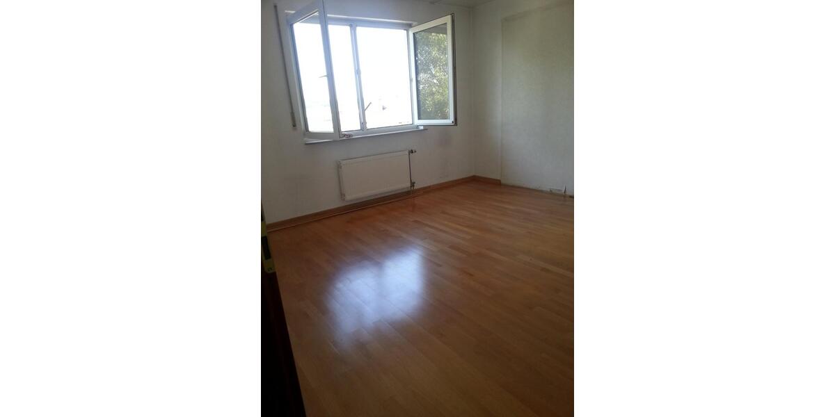 Etagenwohnung Wuppertal Gemarkung Langerfeld - 3 Zimmer, 81 m&sup2;, 180.000&euro; | Angebot:26084761