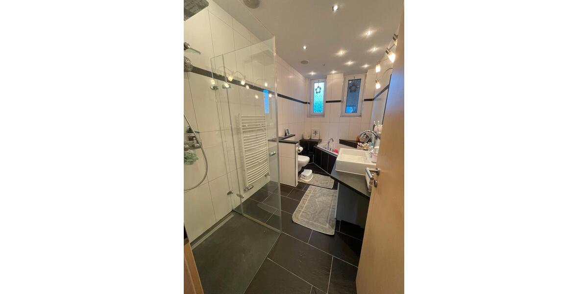 Erdgeschoßwohnung Oer-Erkenschwick Erkenschwick - 4 Zimmer, 136 m&sup2;, 345.000&euro; | Angebot:26049083