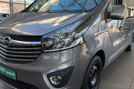Opel Vivaro 75.674 km 17.890 &euro; Bottrop 46236