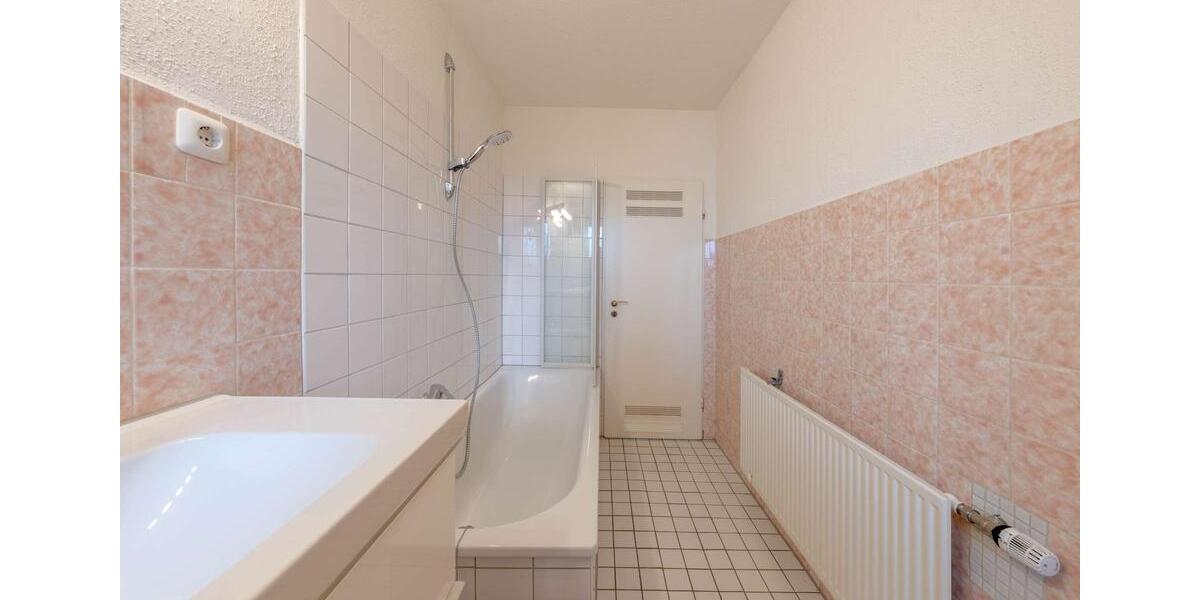Etagenwohnung Dortmund Aplerbeck - 3 Zimmer, 84 m&sup2;, 880&euro; | Angebot:25215034