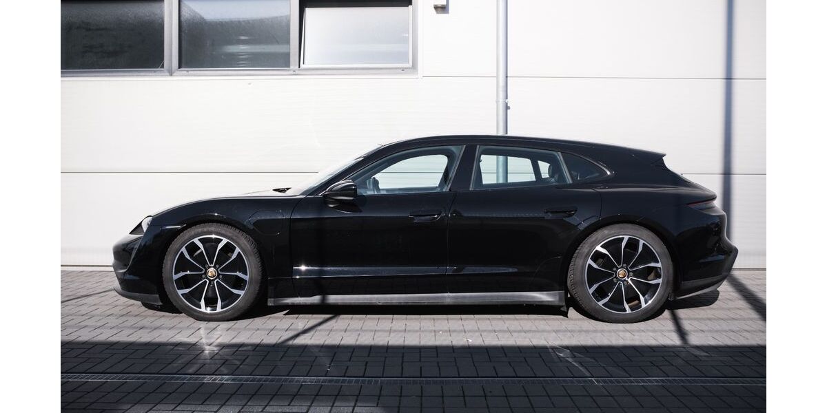 Porsche Taycan 32.600 km 69.900 &euro; Holzwickede 59439