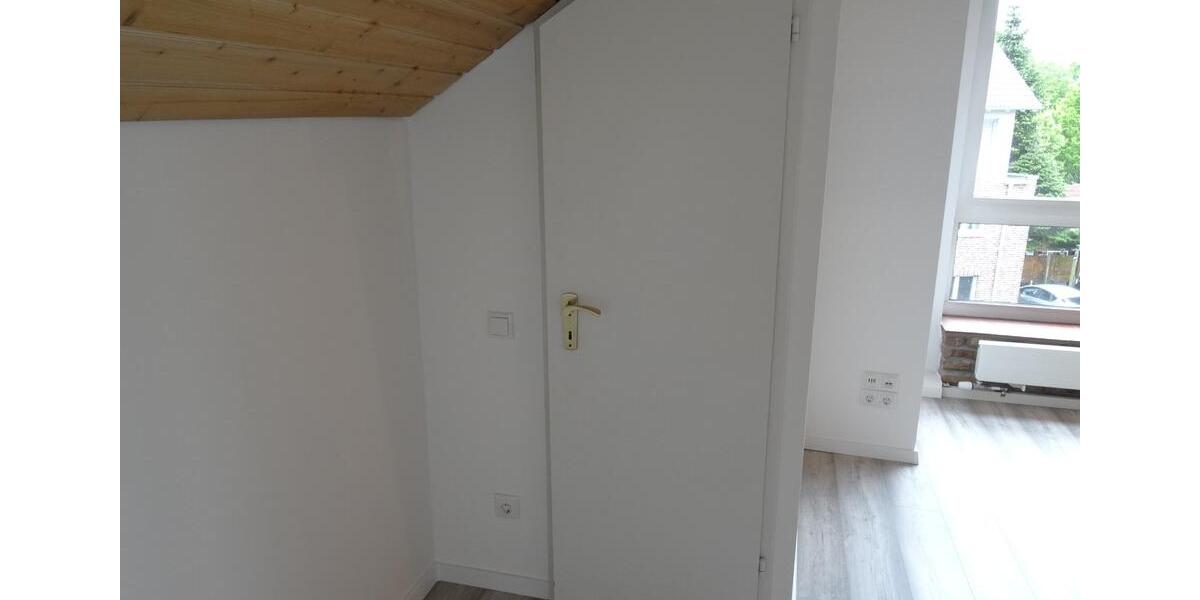 Dachgeschoßwohnung Bottrop - 2 Zimmer, 60 m&sup2;, 550&euro; | Angebot:26629583