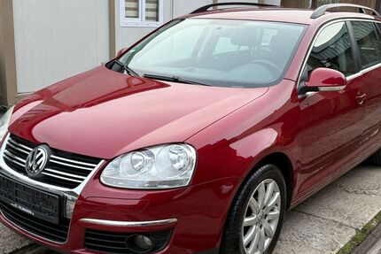 VW Golf 124.000 km 5.290 &euro; Hattingen 45525