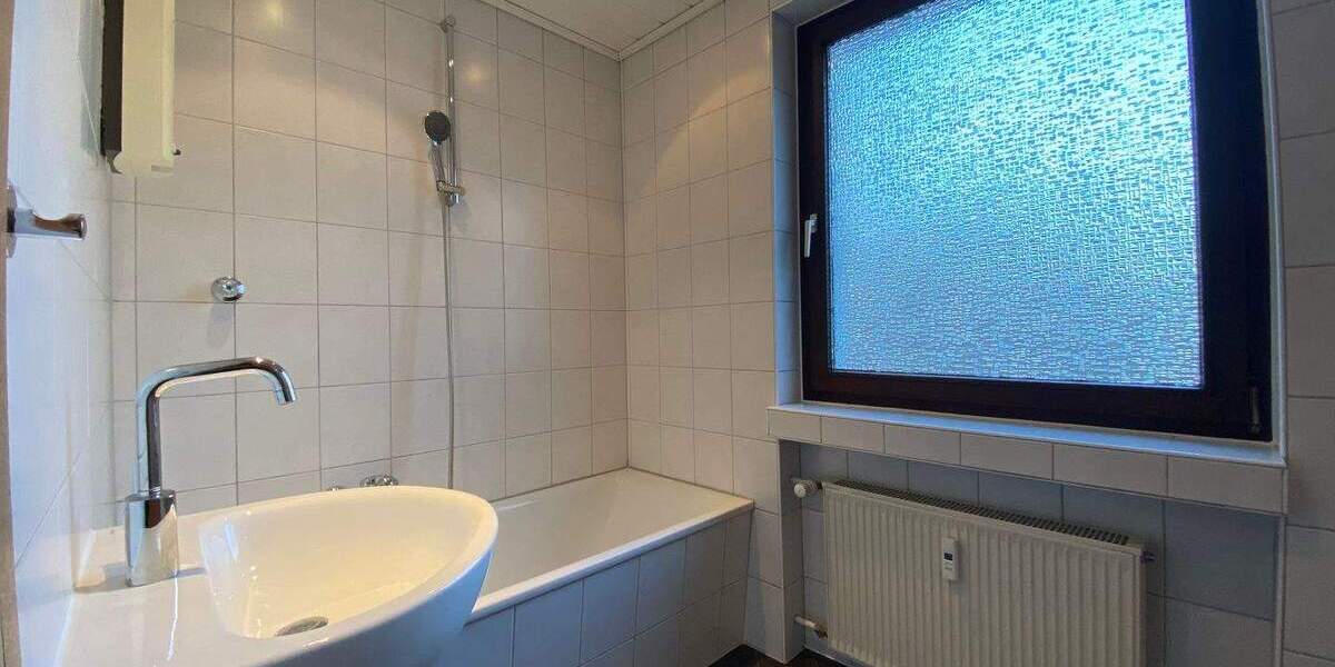 Etagenwohnung Essen Schönebeck - 5 Zimmer, 119 m&sup2;, 1.000&euro; | Angebot:25774953