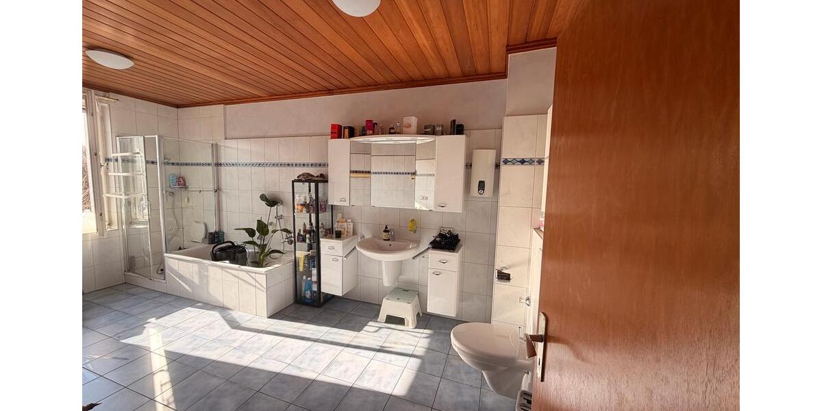 Etagenwohnung Dortmund Bövinghausen - 3 Zimmer, 104 m&sup2;, 1.200&euro; | Angebot:25309663