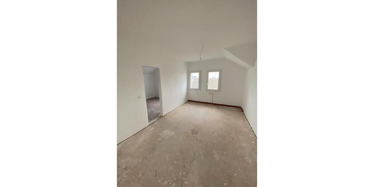 Dachgeschoßwohnung Gevelsberg - 3 Zimmer, 60 m&sup2;, 550&euro; | Angebot:25612800