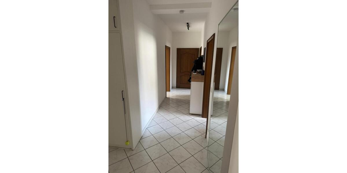Etagenwohnung Essen Stadtbezirk VI - 3.5 Zimmer, 95 m&sup2;, 890&euro; | Angebot:25855880
