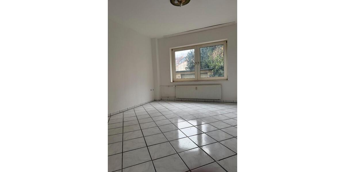 Erdgeschoßwohnung Gelsenkirchen Gelsenkirchen-Mitte - 3 Zimmer, 65 m&sup2;, 490&euro; | Angebot:26651776