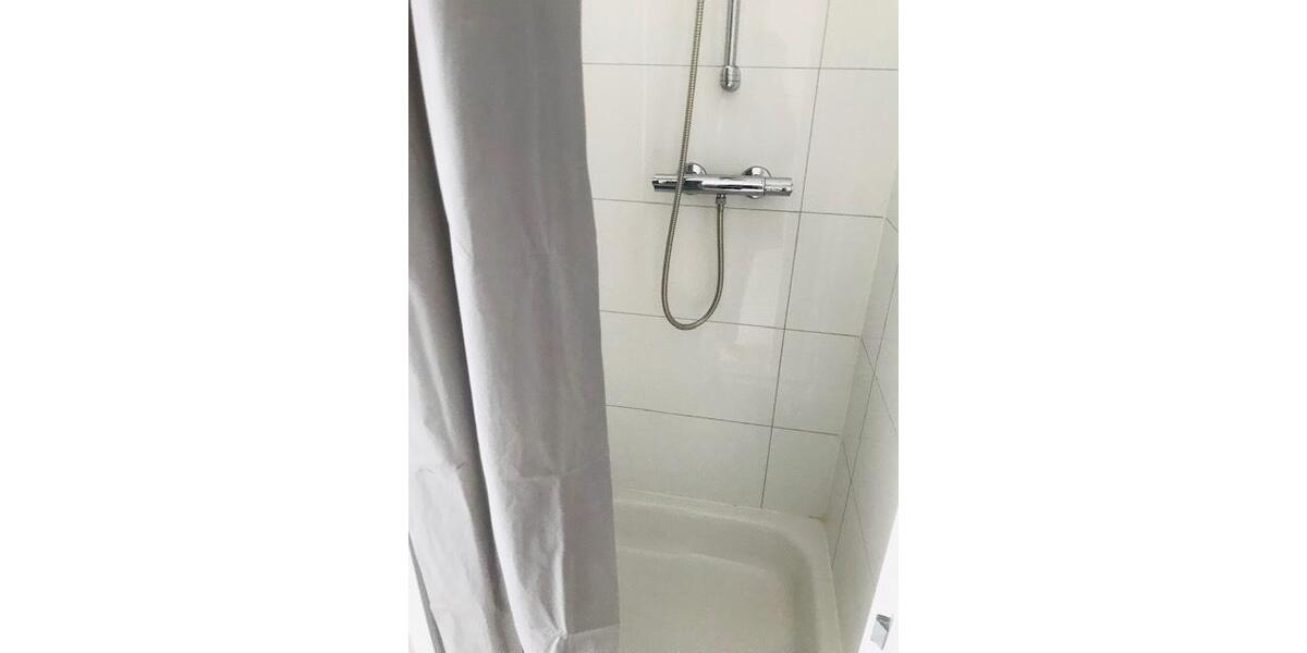 Dachgeschoßwohnung Gelsenkirchen Gelsenkirchen-Mitte - 1 Zimmer, 25 m&sup2;, 450&euro; | Angebot:25875972