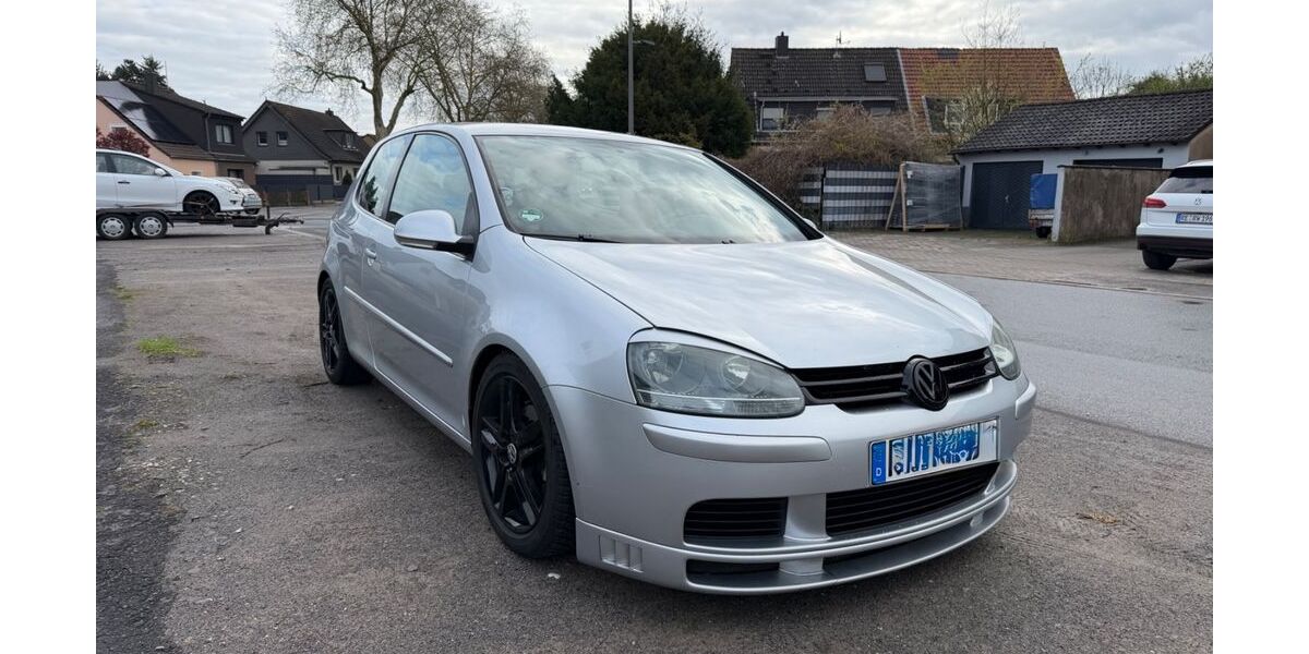 VW Golf 172.365 km 3.200 &euro; Recklinghausen 45663