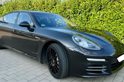 Porsche Panamera 69.808 km 42.990 &euro; Dortmund 44229