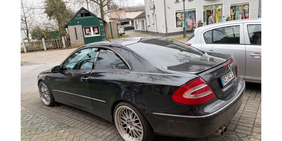 Mercedes-Benz CLK 320 158.000 km 9.999 &euro; Herten 45699