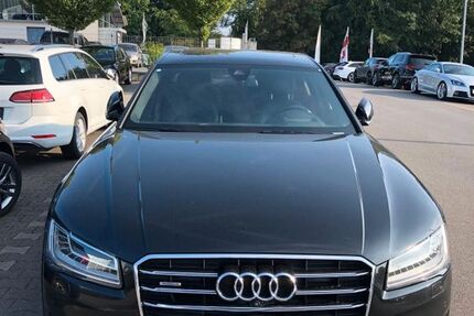 Audi A8 220.000 km 25.200 &euro; Essen 45279