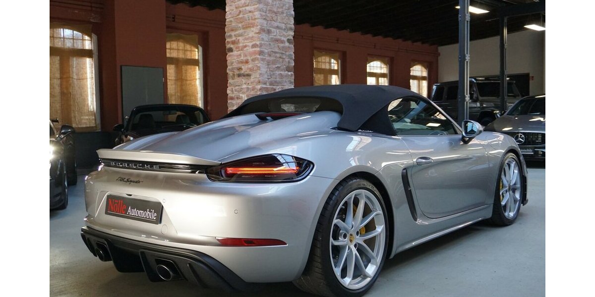 Porsche Boxster Spyder PCCB 918 PDLS+ Approved Bose 7.890 km 118.900 &euro; Wuppertal 42327