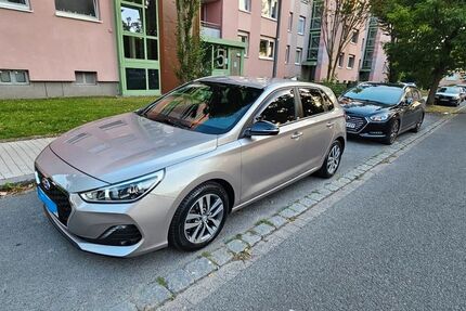 Hyundai i30 68.756 km 11.780 &euro; Dortmund 44357