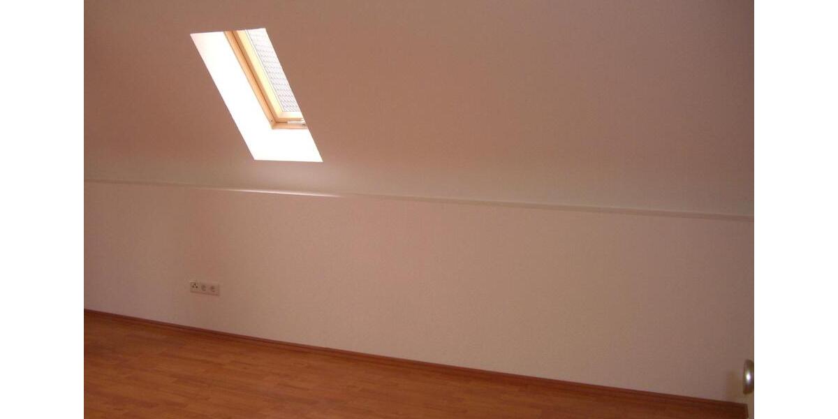 Dachgeschoßwohnung Bochum Bochum-Nord - 1 Zimmer, 20 m&sup2;, 350&euro; | Angebot:25903085