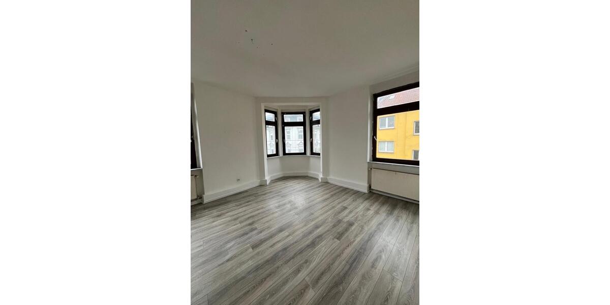 Etagenwohnung Wuppertal Gemarkung Langerfeld - 5 Zimmer, 125 m&sup2;, 1.000&euro; | Angebot:26134846