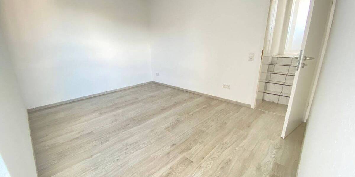 Etagenwohnung Hagen Wehringhausen - 2 Zimmer, 62 m&sup2;, 399&euro; | Angebot:26917376