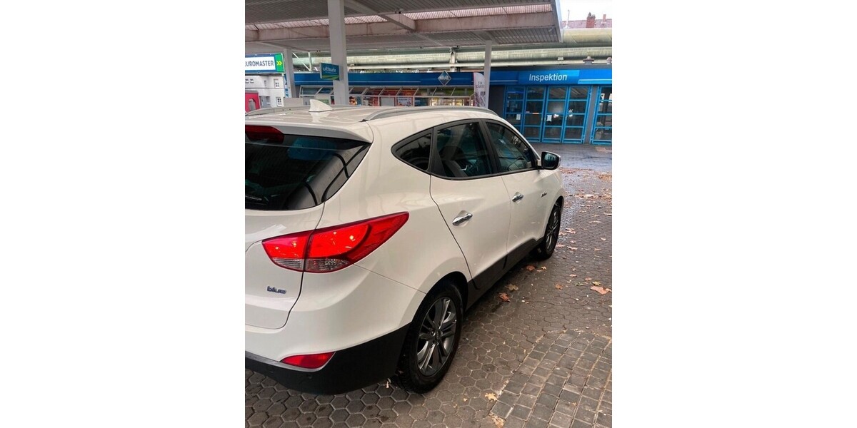 Hyundai IX35 100.270 km 10.500 &euro; Recklinghausen 45657