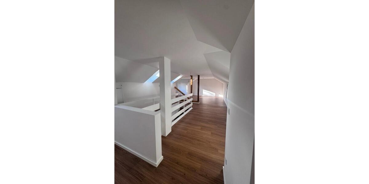 Dachgeschoßwohnung Dortmund Brackel - 2 Zimmer, 80 m&sup2;, 975&euro; | Angebot:24979757