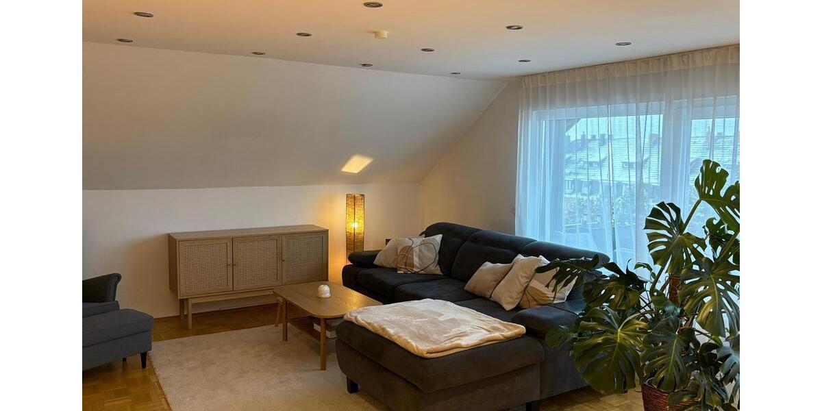 Dachgeschoßwohnung Hagen Hagen-Nord - 3 Zimmer, 100 m&sup2;, 990&euro; | Angebot:25935465