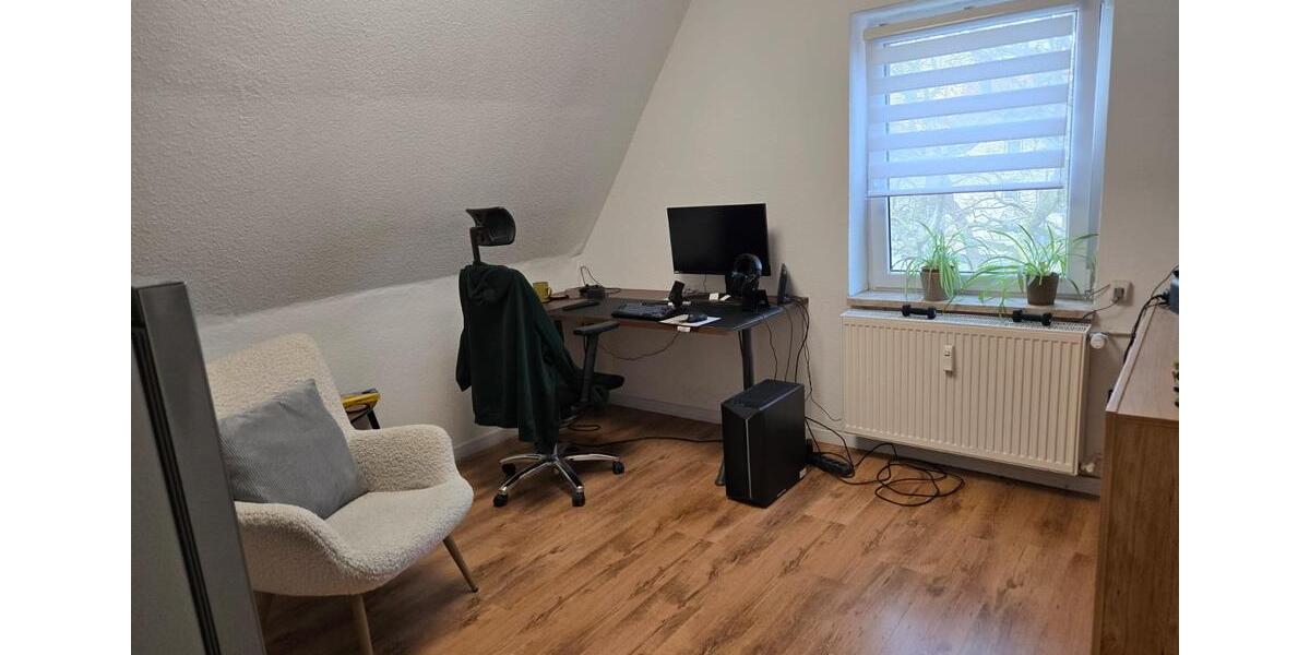 Dachgeschoßwohnung Marl Alt-Marl - 1 Zimmer, 31 m&sup2;, 310&euro; | Angebot:25869897