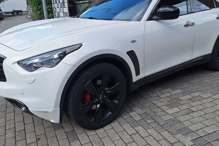 INFINITI QX70 96.000 km 16.900 &euro; Mülheim an der Ruhr 45473