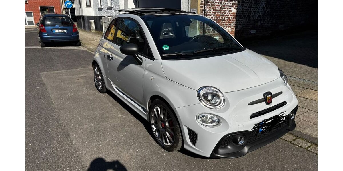 Abarth 695 12.600 km 27.400 &euro; Essen 45239