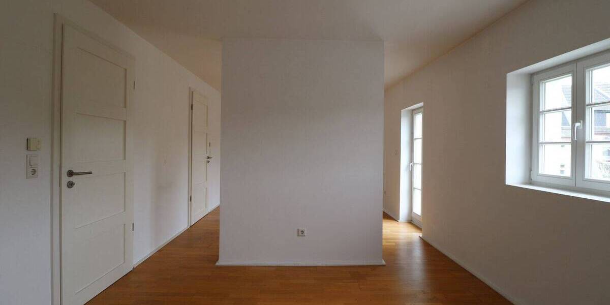 Etagenwohnung Gelsenkirchen Schalke - 2 Zimmer, 67 m&sup2;, 500&euro; | Angebot:26486103